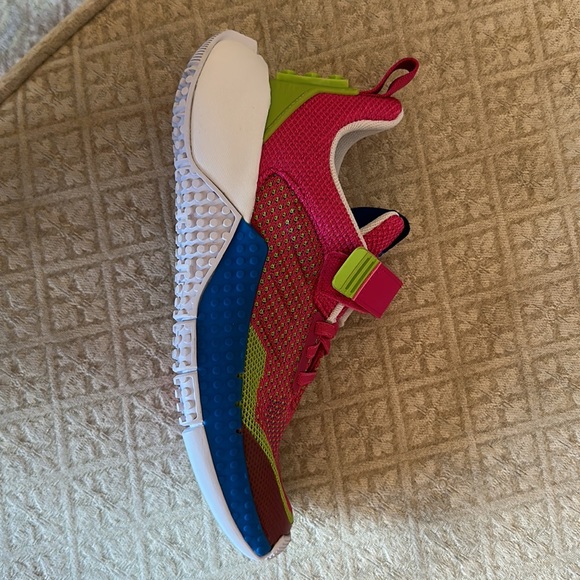 ADIDAS X LEGO® SPORT PRO EL K SNEAKER - kids size 3 - Picture 2 of 7